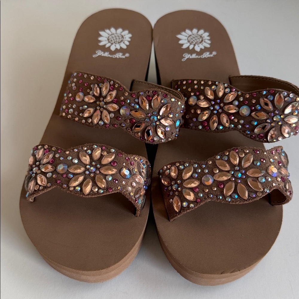 Yellow Box Edily Sandals Brown Embellished Women's Sandals Size 7.5 - Picture 3 of 13